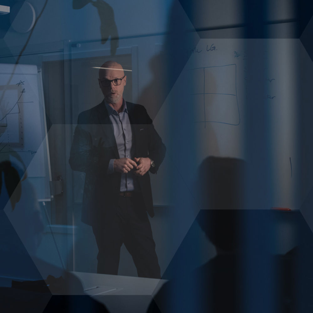 Vi har arbetat sedan 2009 med IT-säkerhet till kunder med skyddsvärd information.